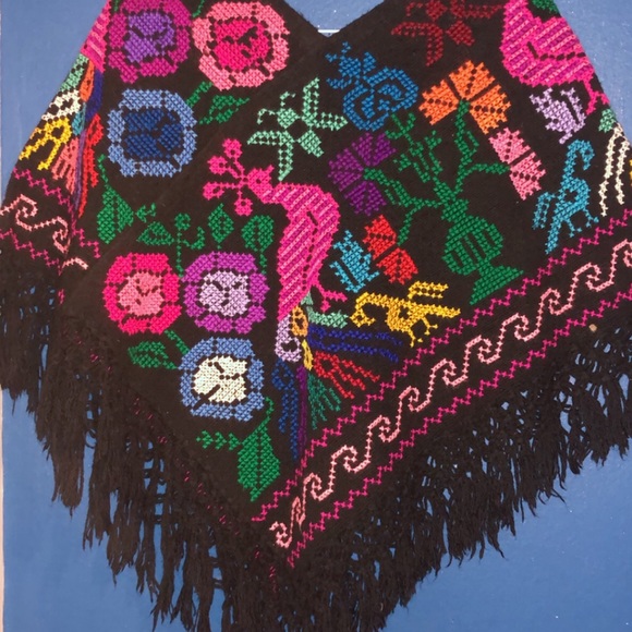 Mexican cloths and accessories - Picture 2 of 16